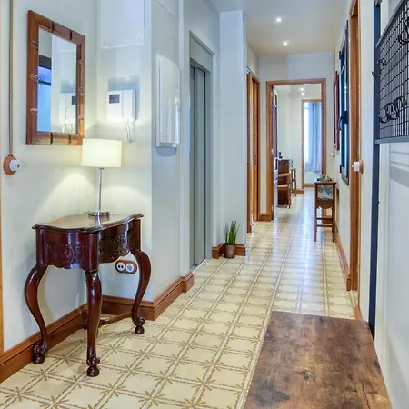 شقة Gran Pis Modernista - Residencial I Centric - 112m2 1r خيرونا